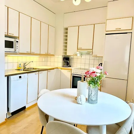 Stylish One Bedroom - Metro, Sauna And Free Parking Apartamento *