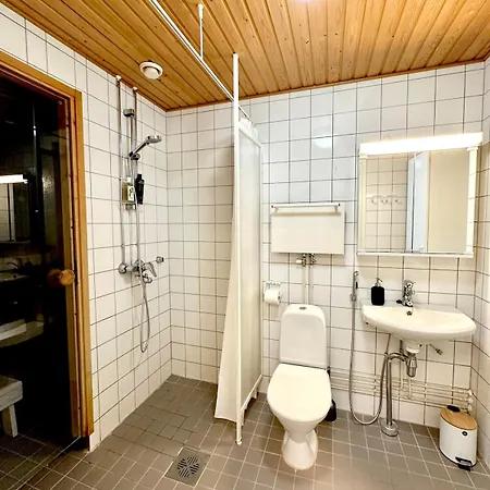 Stylish One Bedroom - Metro, Sauna And Free Parking *