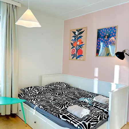 Stylish One Bedroom - Metro, Sauna And Free Parking 公寓