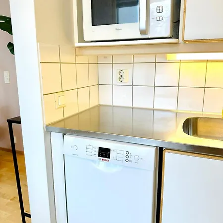 Stylish One Bedroom - Metro, Sauna And Free Parking 아파트 헬싱키